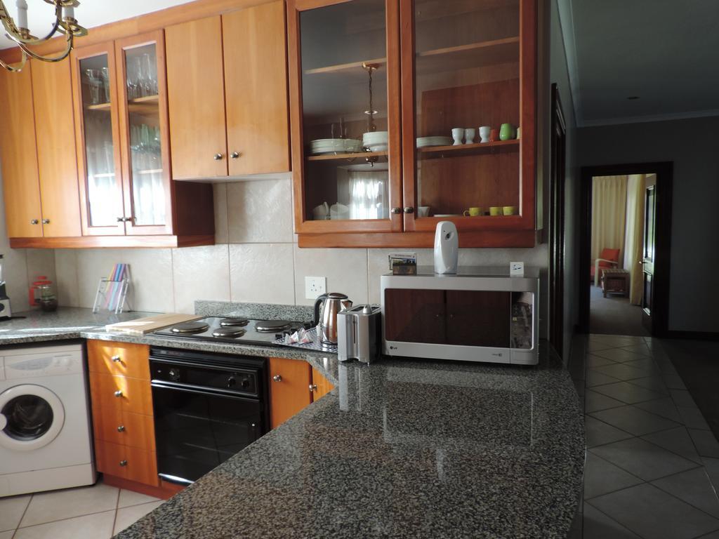 Milkwood Lodge Hermanus Eksteriør billede